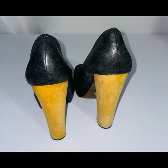 Aldo Women Black Heels. - Picture 3 of 5